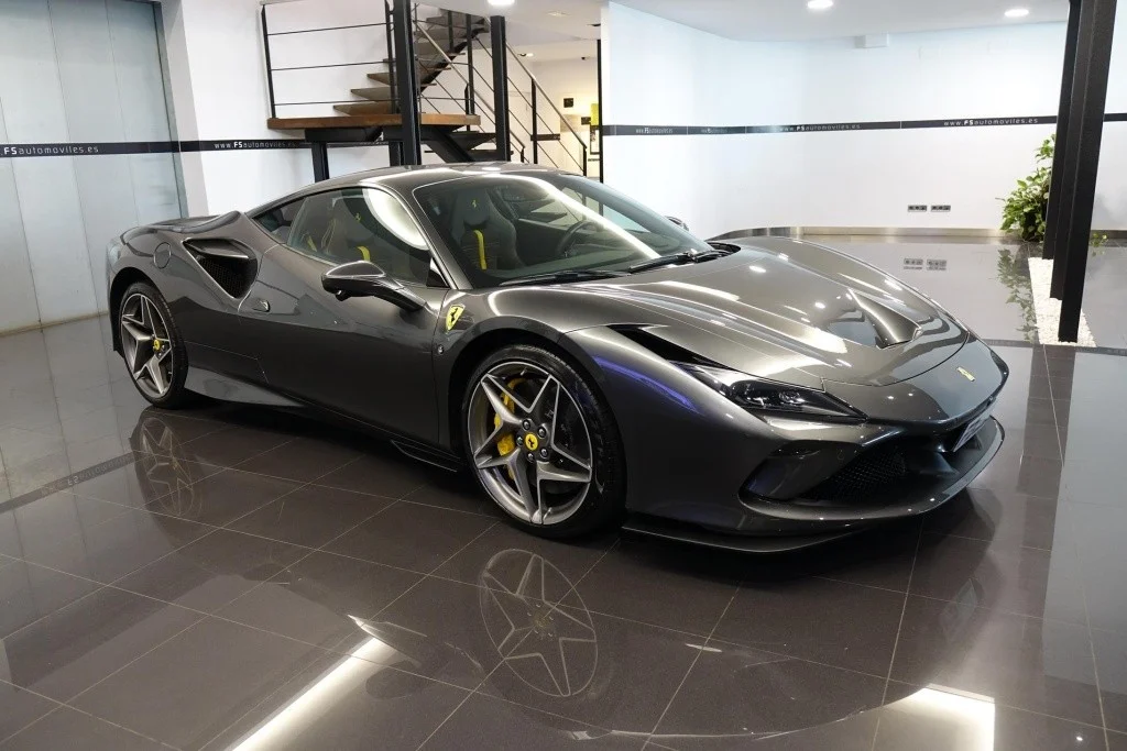 FERRARI F8 Tributo F8 Tributo