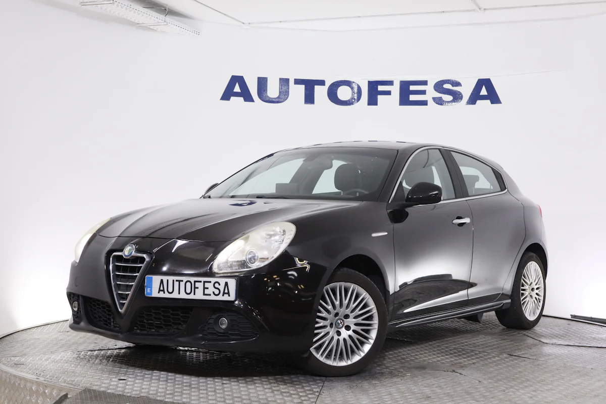Alfa Romeo Giulietta 2.0 JTDM 140CV 5P # CUERO,PARKTRONIC