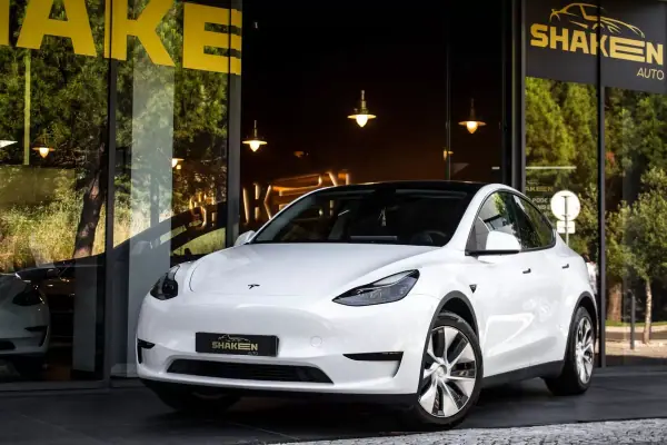 Tesla Model Y 2023 Tração Traseira