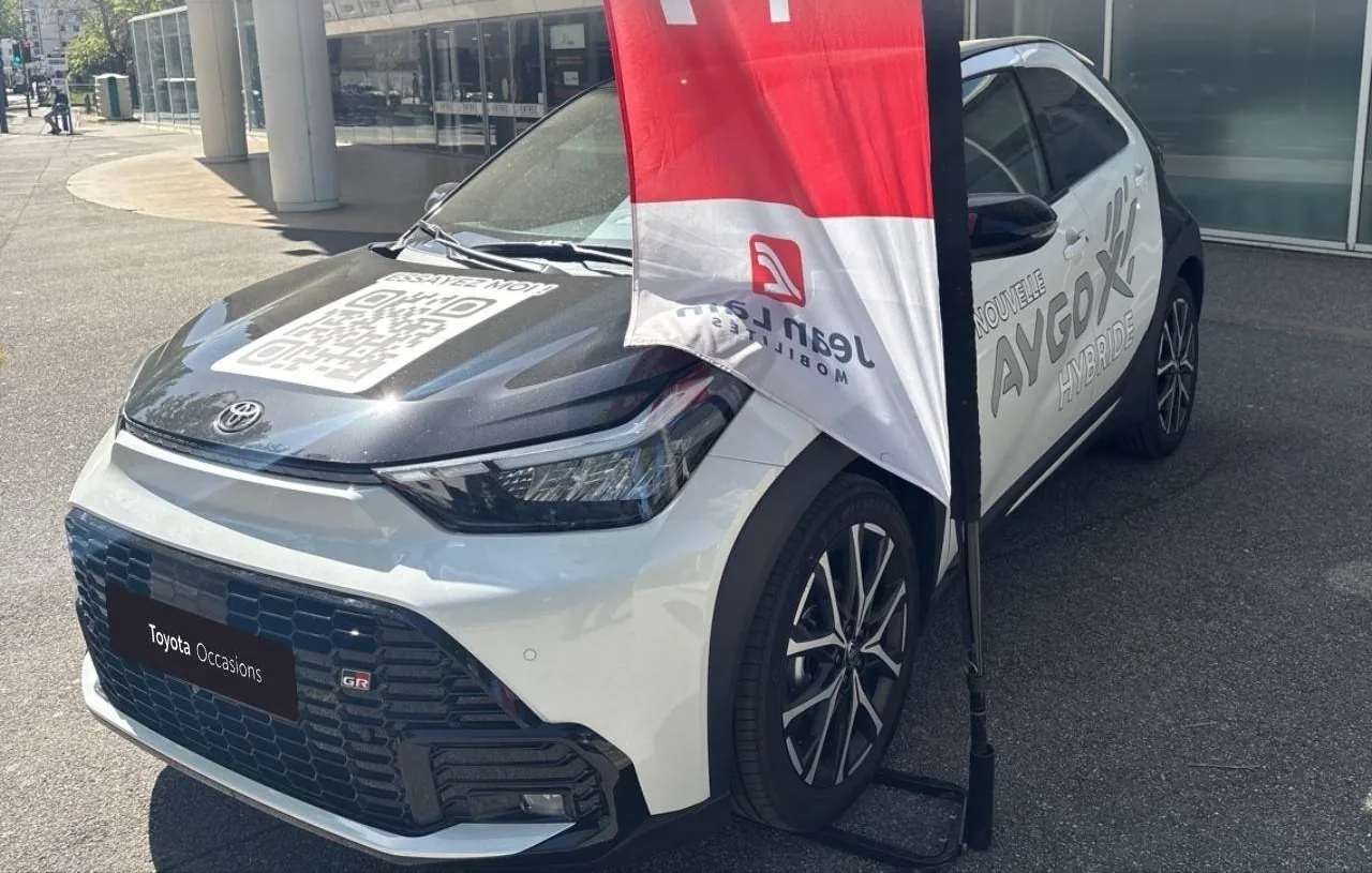 TOYOTA AYGO X Hybride 116h GR Sport