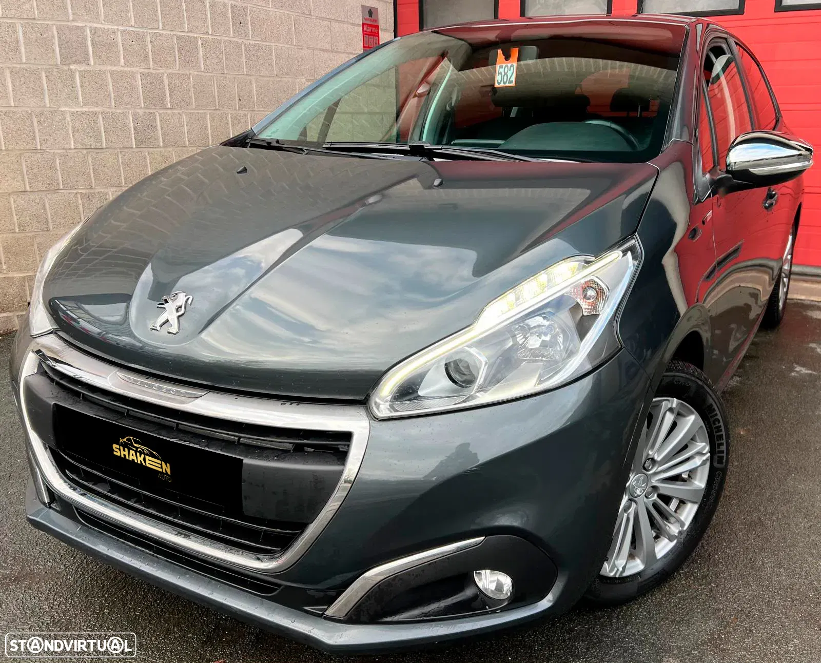 Peugeot 208 82 PureTech Style