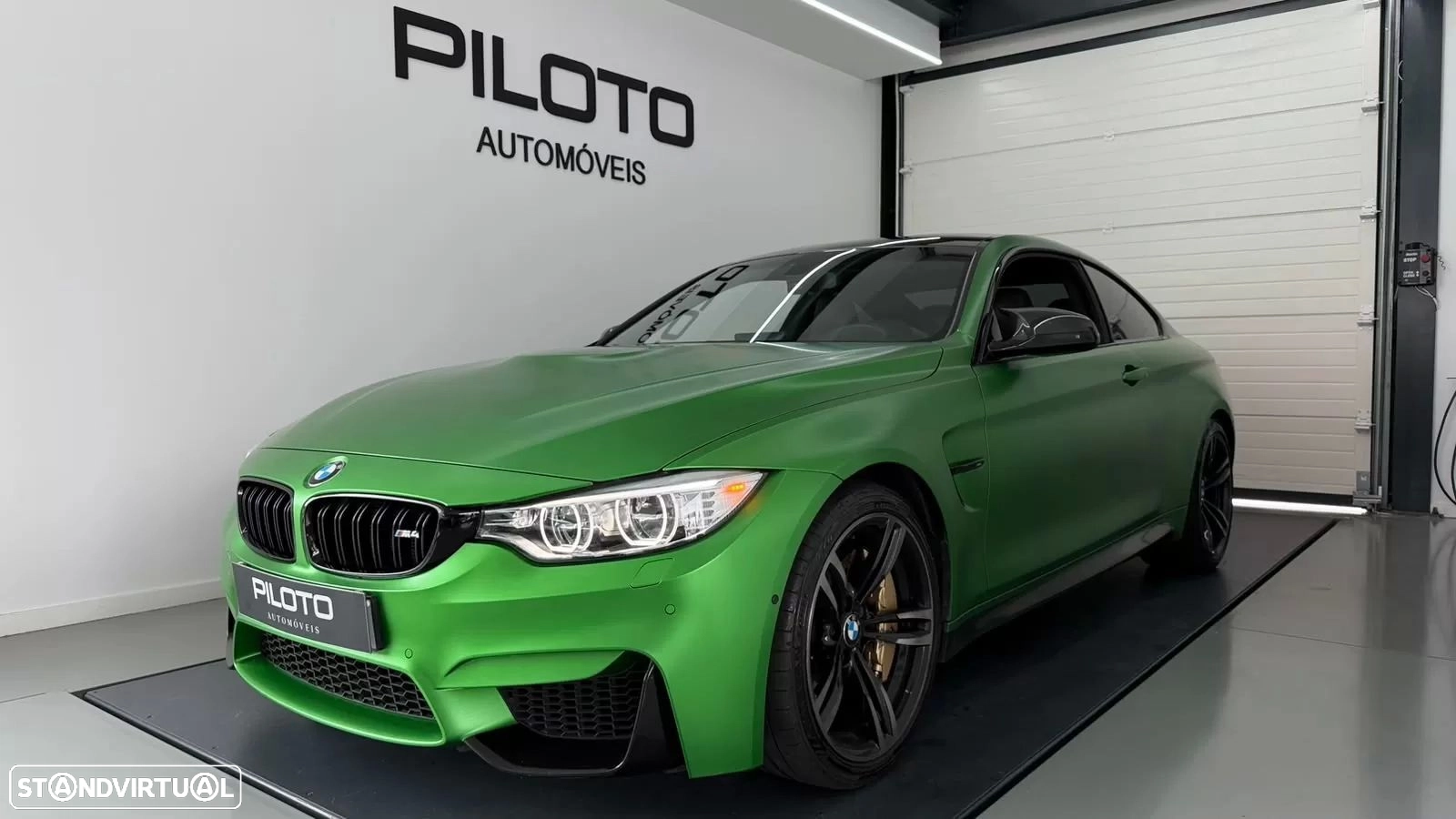 BMW M4 Auto
