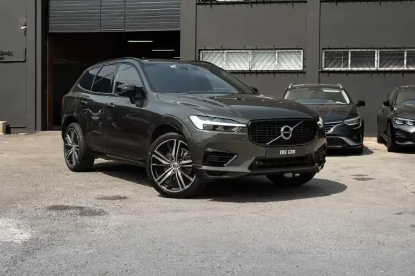 Volvo XC 60 2021 2.0 B5 R-Design