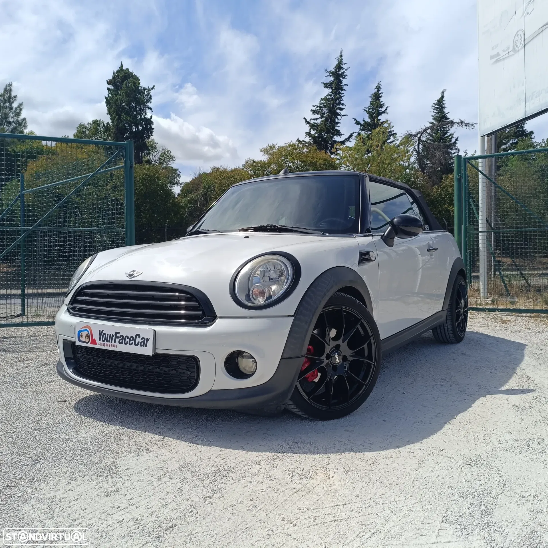 MINI Cabrio Cooper D