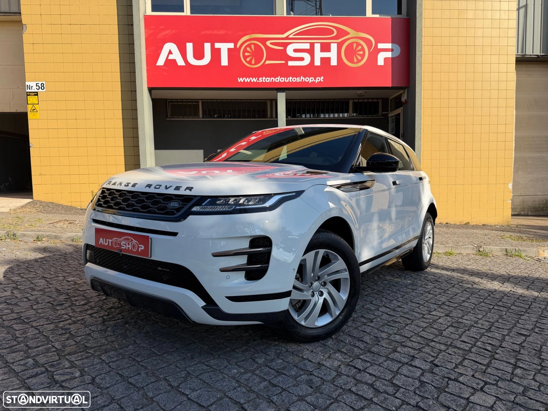 Land Rover Range Rover Evoque 1.5 P300e AWD R-Dynamic Auto