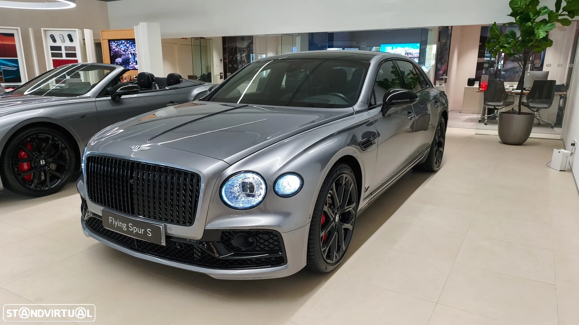 Bentley Flying Spur Hybrid S