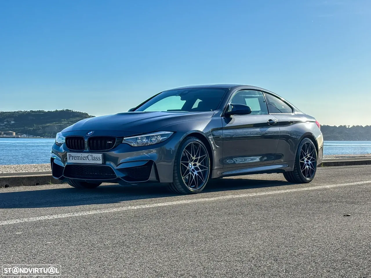 BMW M4 DKG Competition
