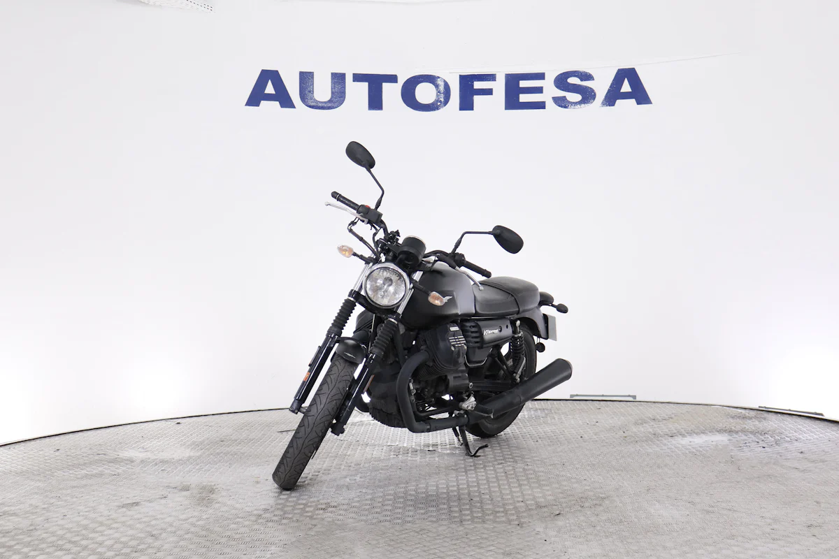 Moto-Guzzi V 7 MOTO GUZZI V7 III BLACK STONE 52CV