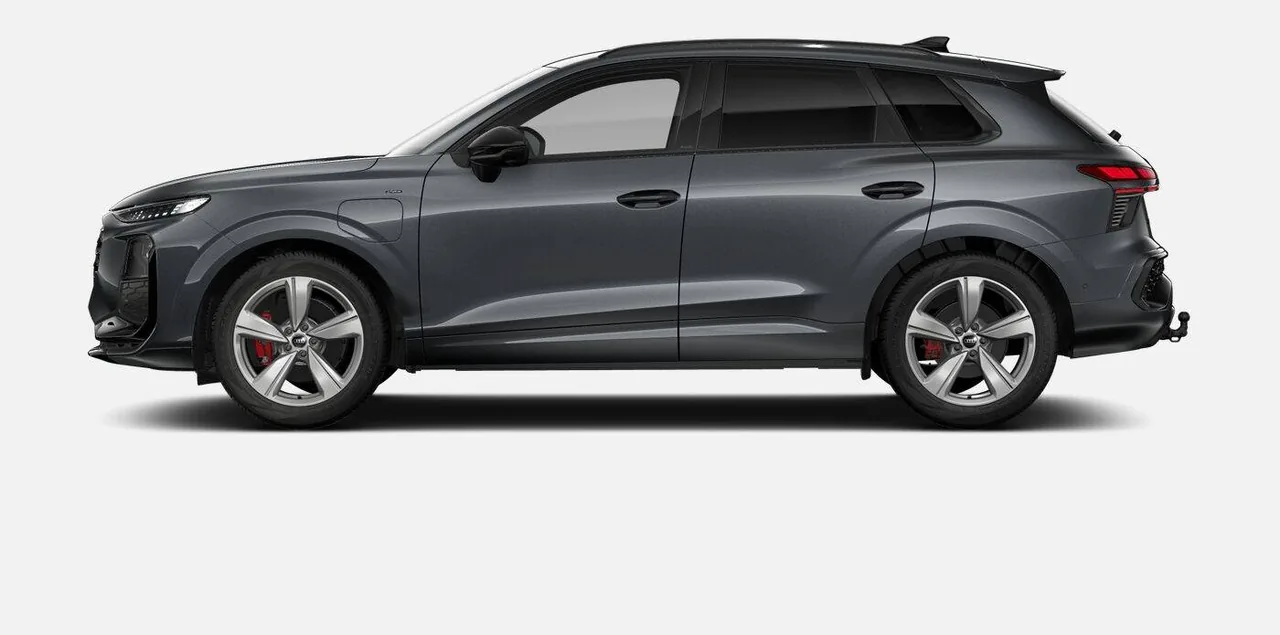 AUDI Q3 HYBRIDE Q3 e-hybrid 272 ch S tronic 6 S line