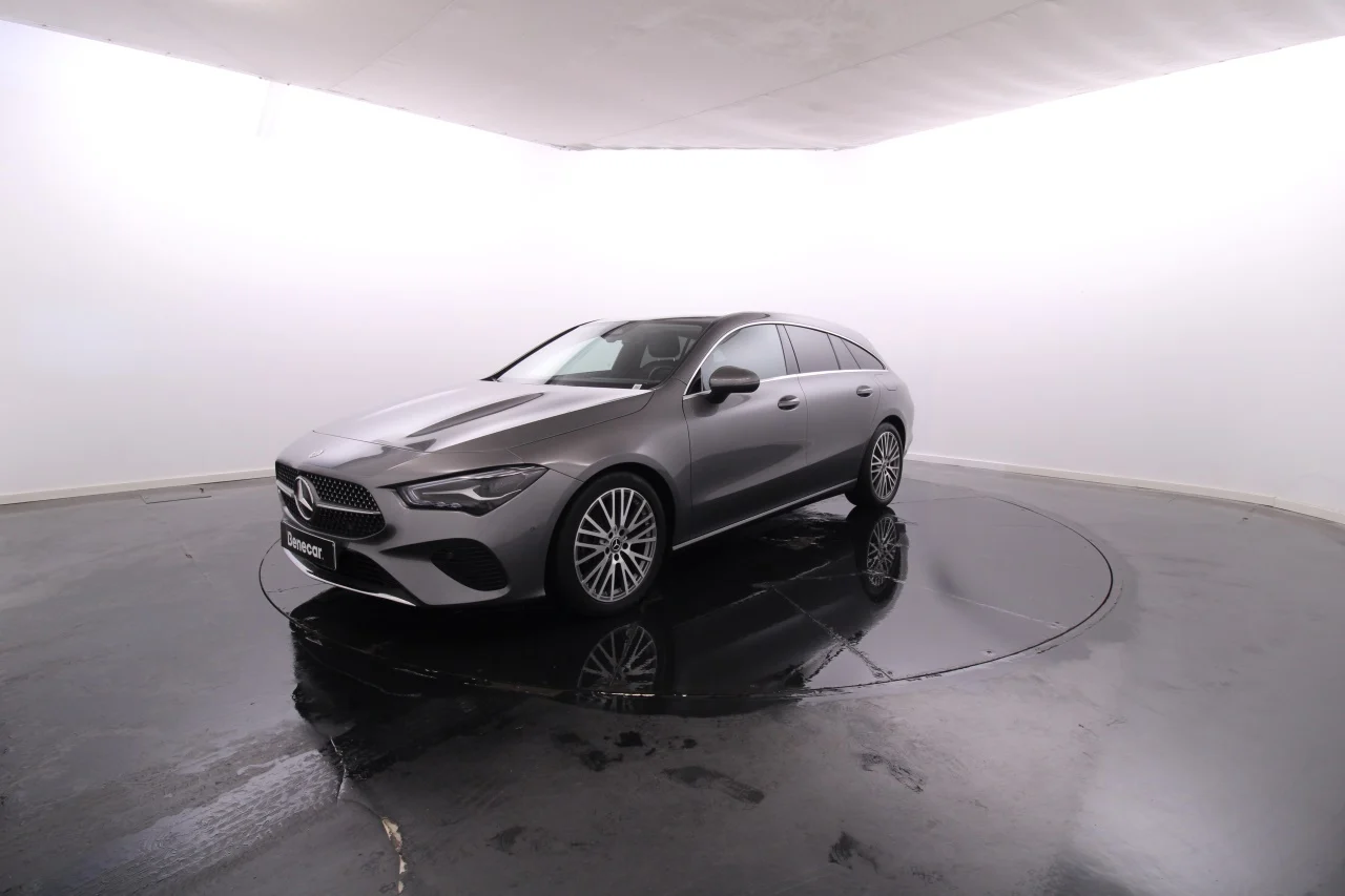 Mercedes-Benz Classe CLA - 180 d Shooting Brake Progressive Advanced Cx. Aut. / Vidros Escurecidos