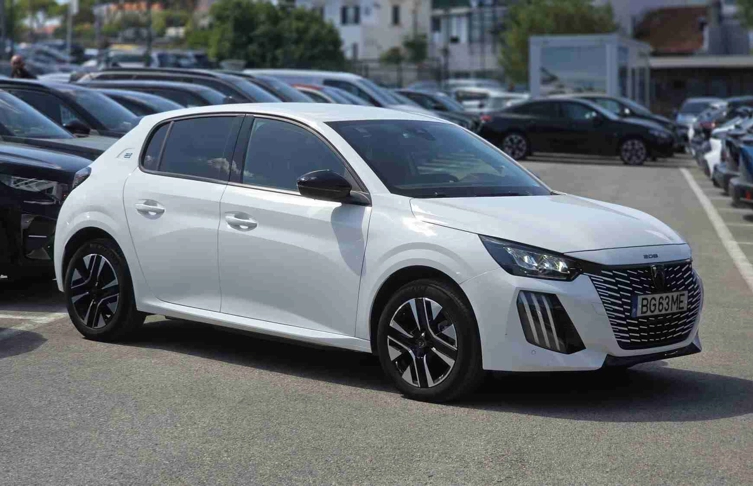 PEUGEOT - 208 - e-208 51 kWh Allure
