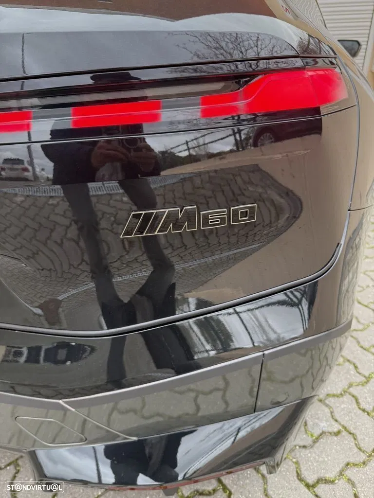 BMW iX M60