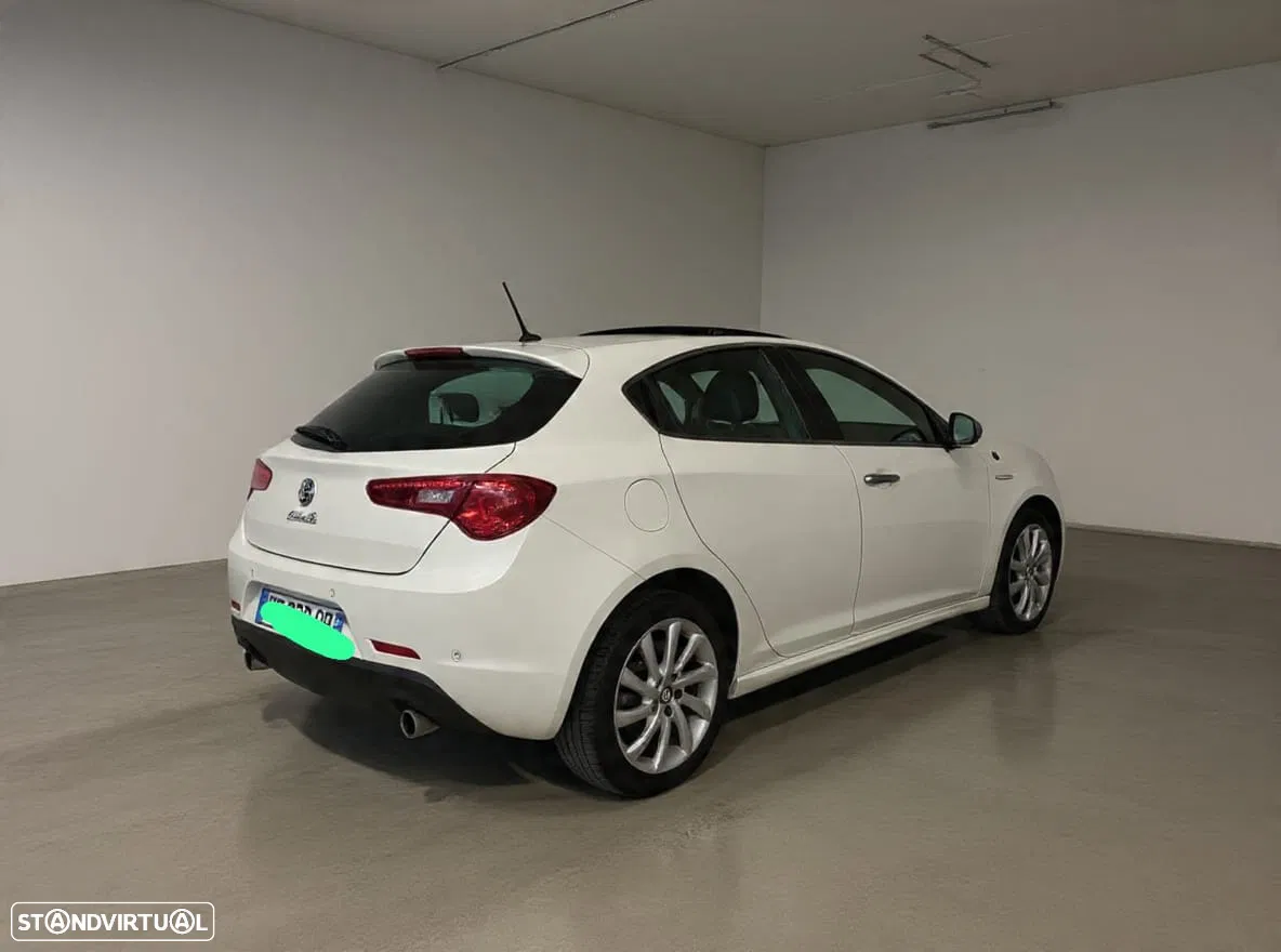 Alfa Romeo Giulietta 2.0 JTDM 16V Turismo
