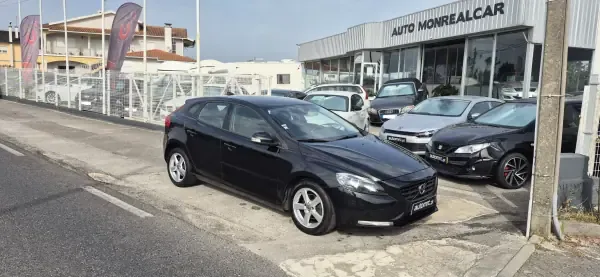 Volvo V40 2015 1.6 D2 Momentum Powershift Eco