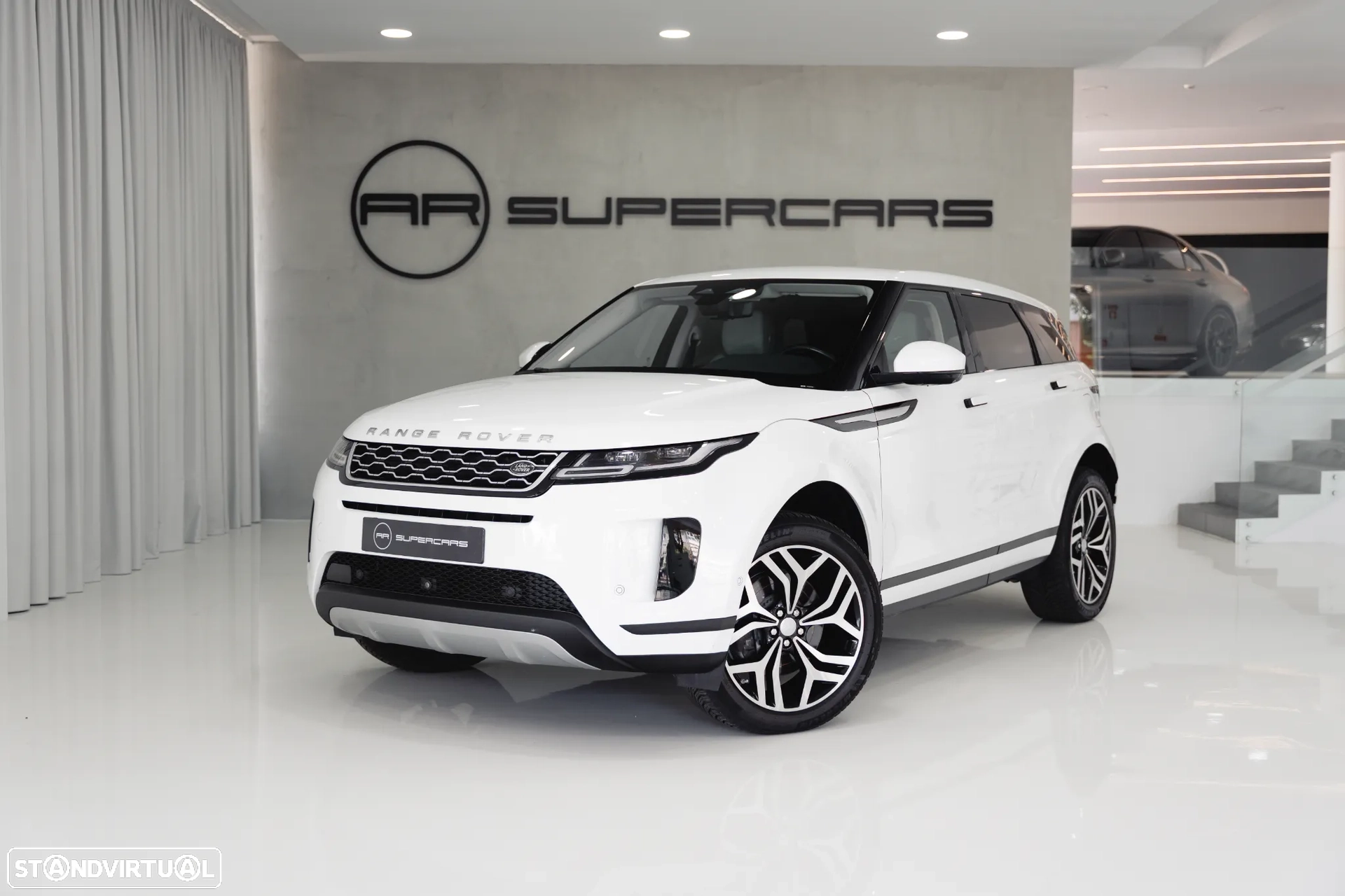 Land Rover Range Rover Evoque P300e R-Dynamic HSE