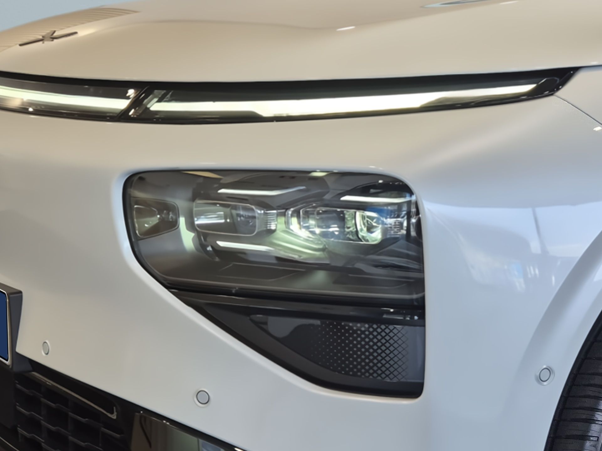Xpeng G9