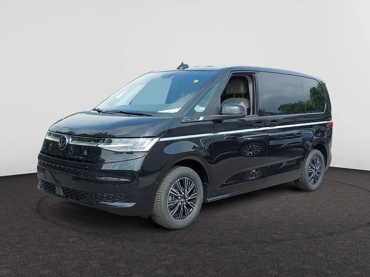 VOLKSWAGEN Multivan T7 Multivan Style Korte versie 2.0 TSI 150 kW / 204 pk DSG7