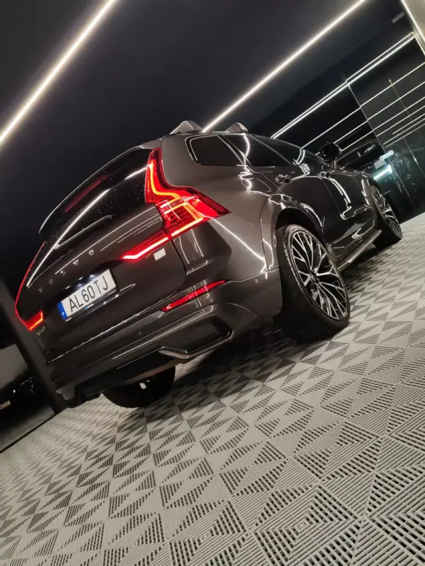 Volvo XC 60 2022 2.0 T6 PHEV R-Design AWD