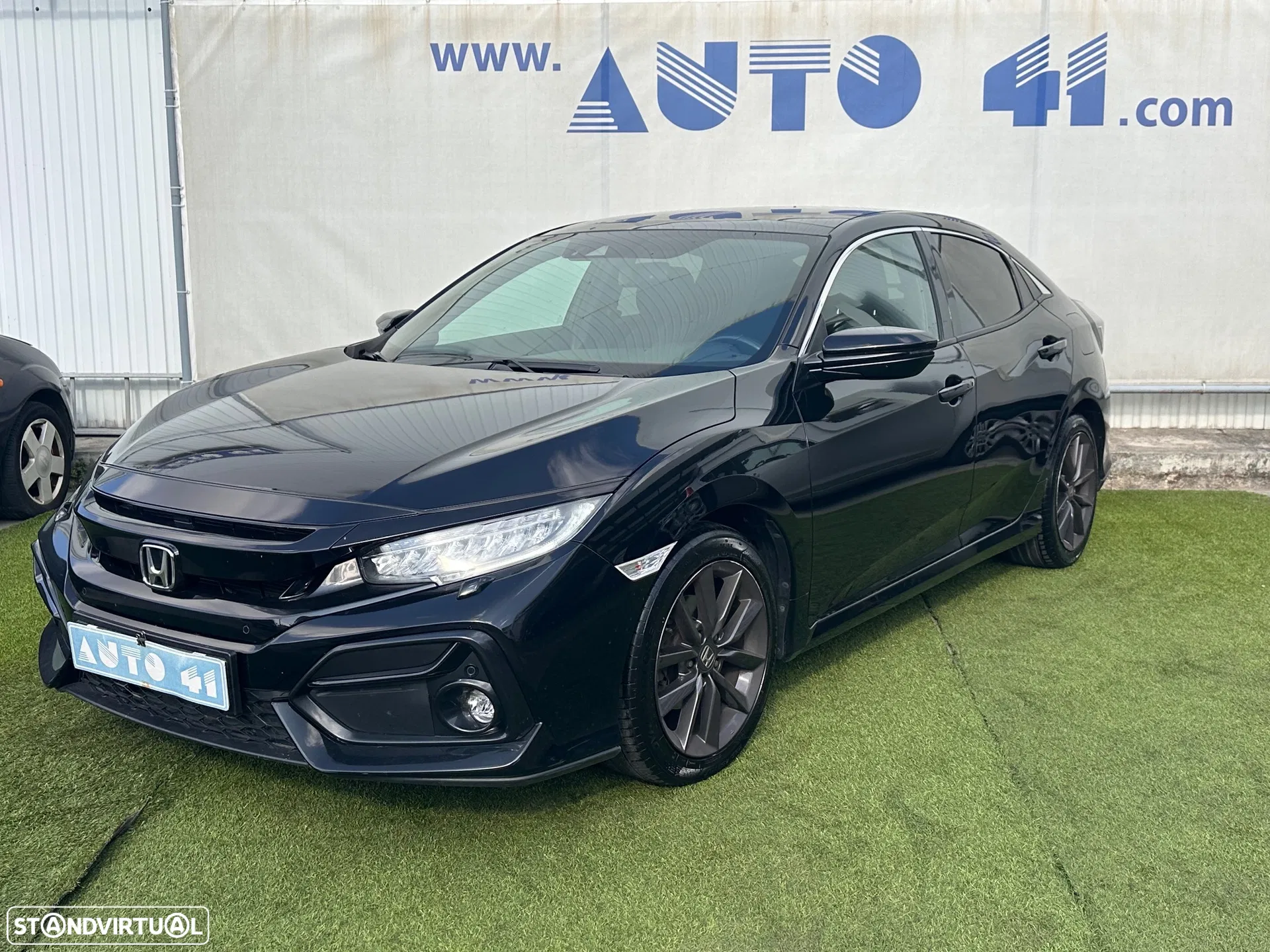Honda Civic 1.0 i-VTEC Elegance Navi