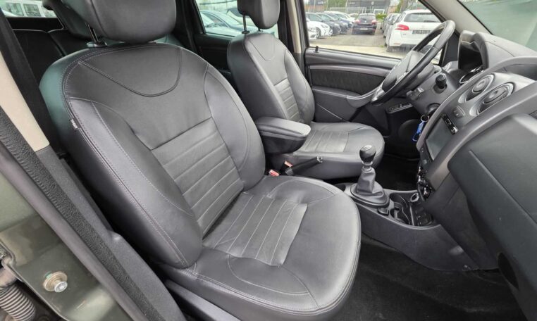Dacia Duster 2015