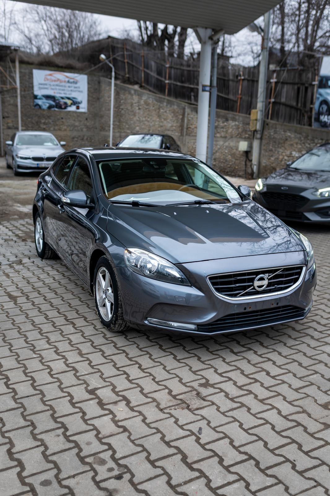 Volvo V40 2013