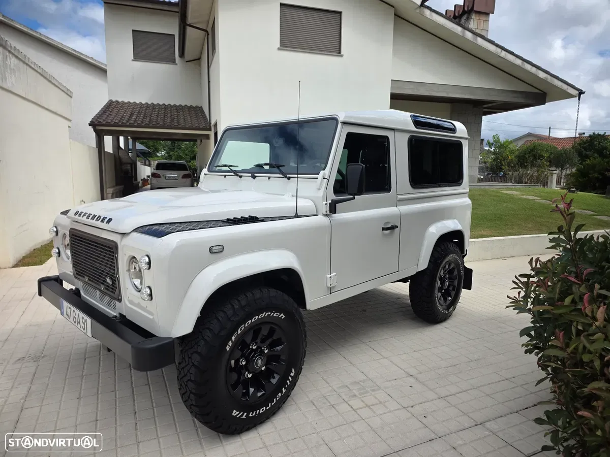 Land Rover Defender 90 2.4 CRD S