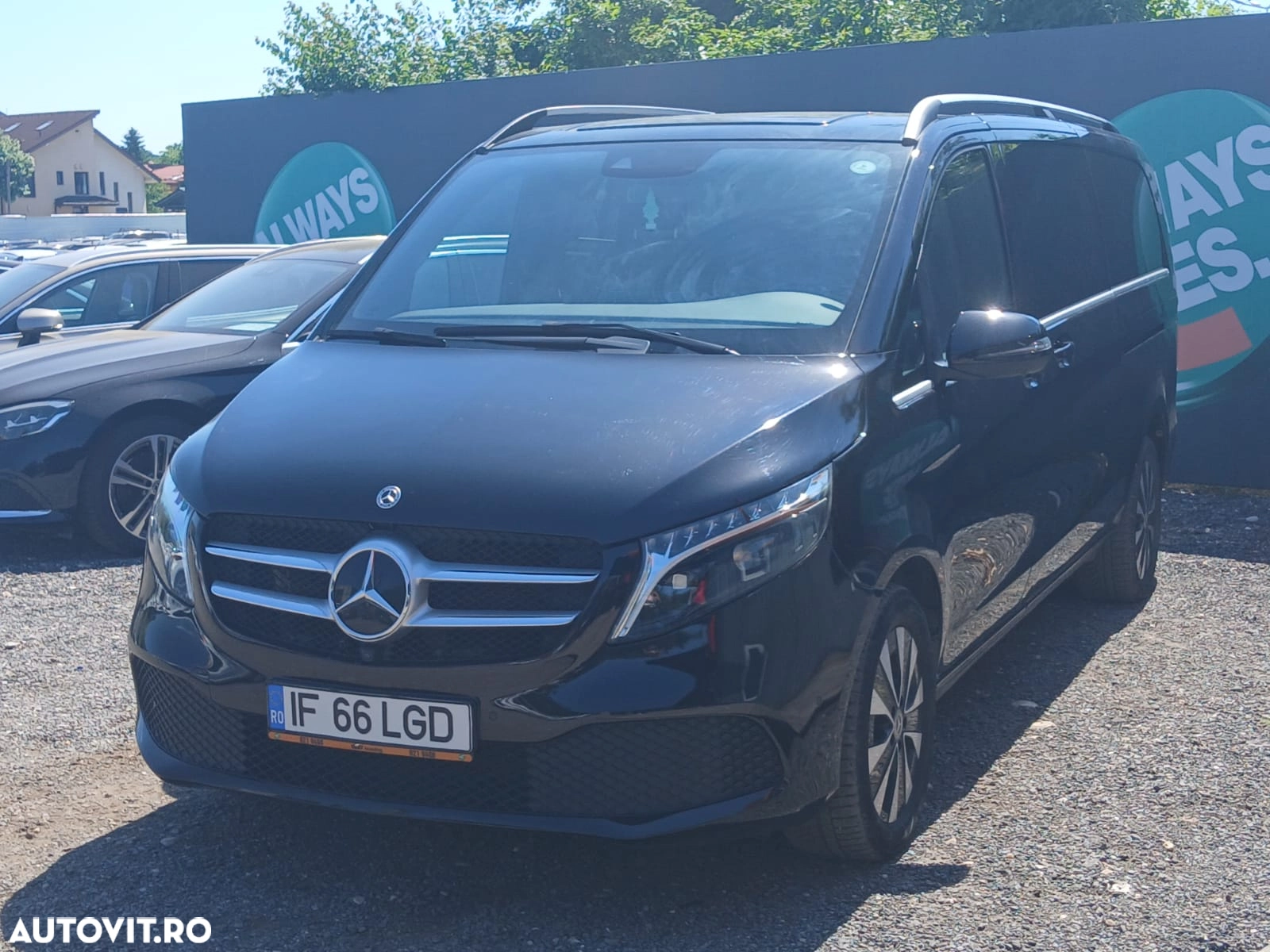 Mercedes-Benz V-Class 2023