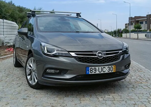 Opel Astra Sports Tourer 2018 1.6 CDTI Innovation Active-Select