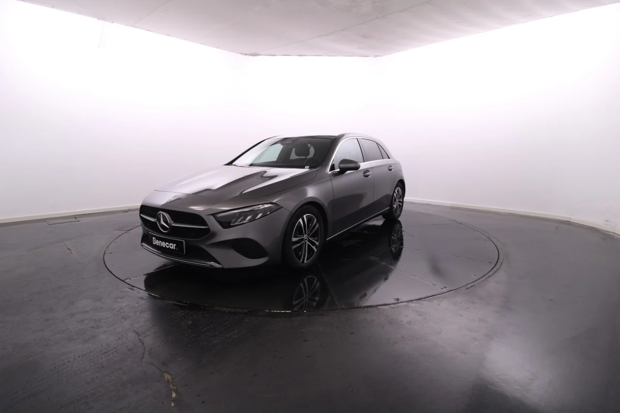 Mercedes-Benz Classe A - 200 d Progressive Advanced Cx. Aut. / Vidros Escurecidos