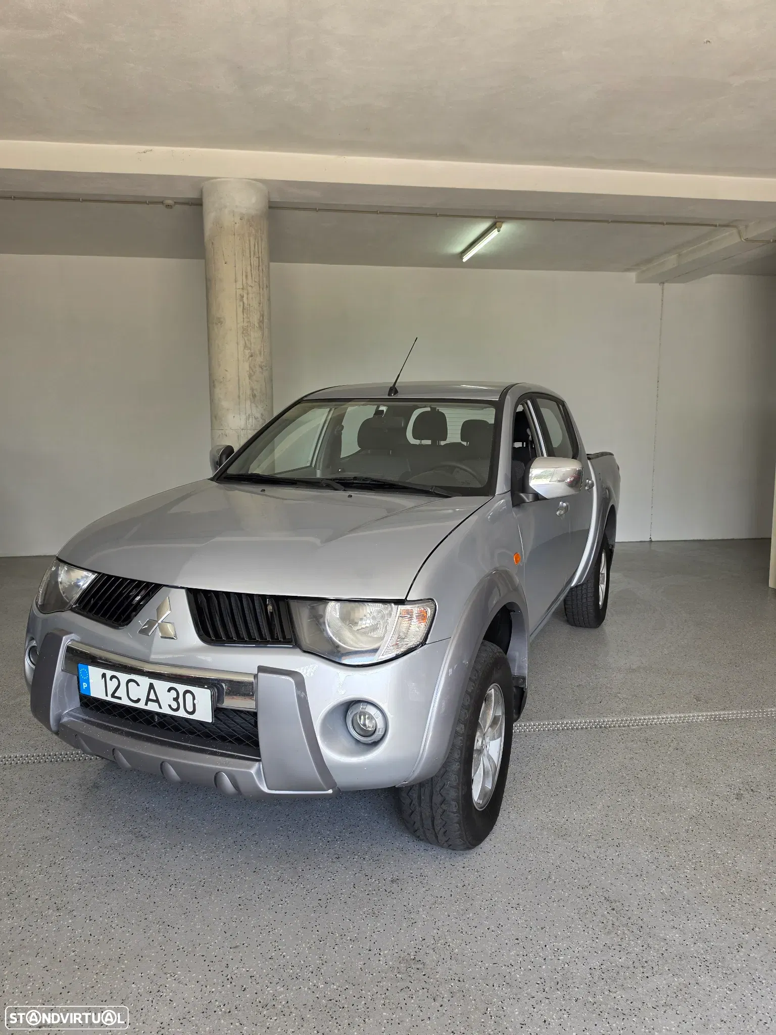 Mitsubishi L200 2.5 DI-D CD Invite+ AC/ABS 4WD