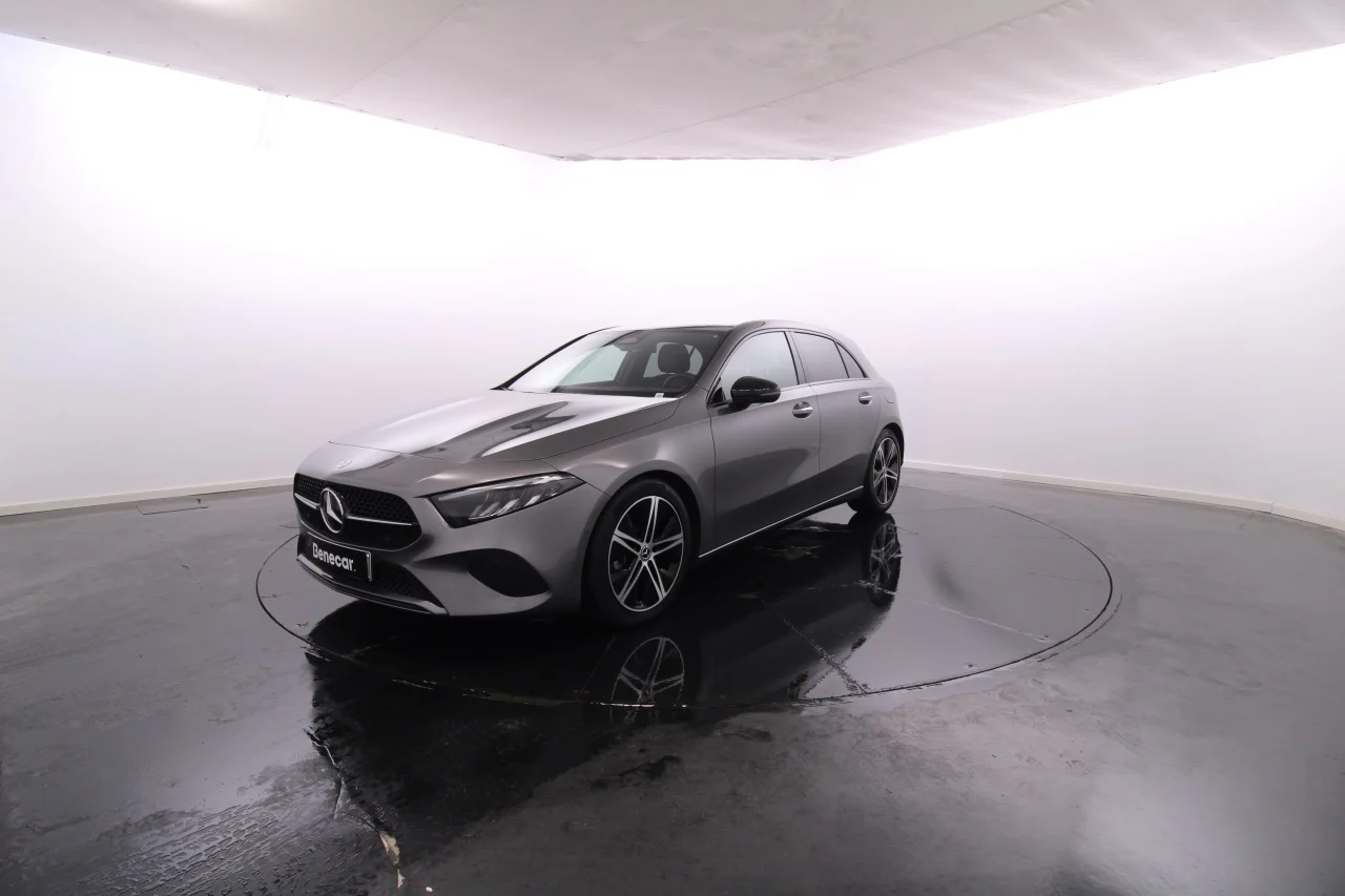 Mercedes-Benz Classe A - 180 d Progressive Advanced Plus / Vidros Escurecidos / Pack Night