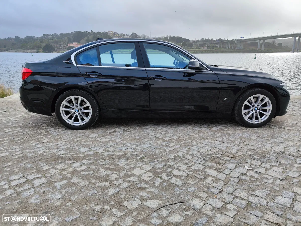 BMW 330 e iPerformance Advantage