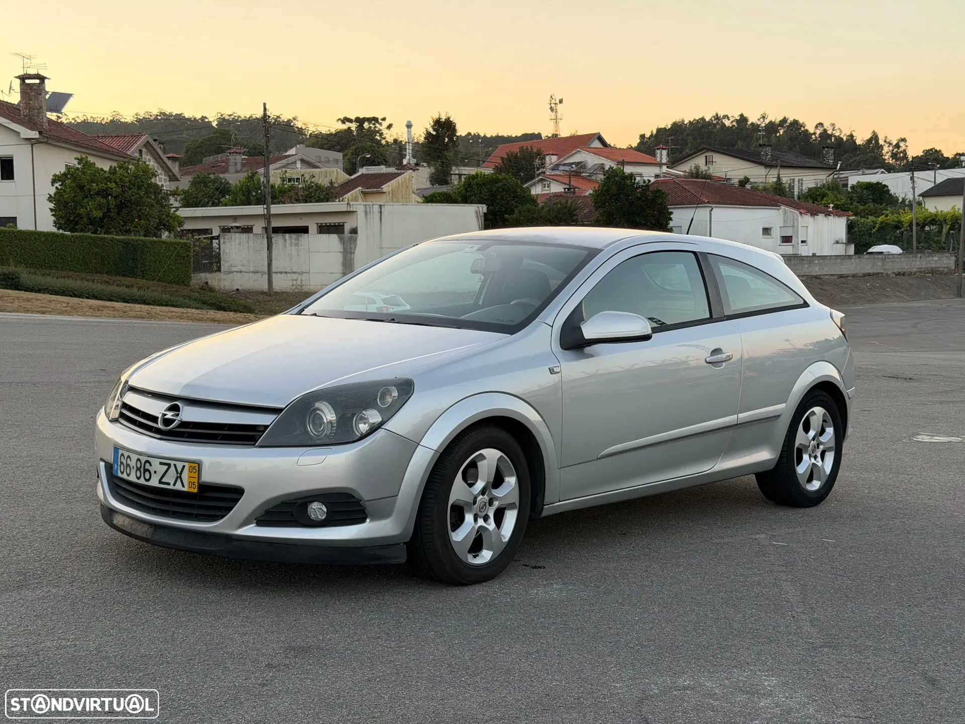 Opel Astra GTC 1.4