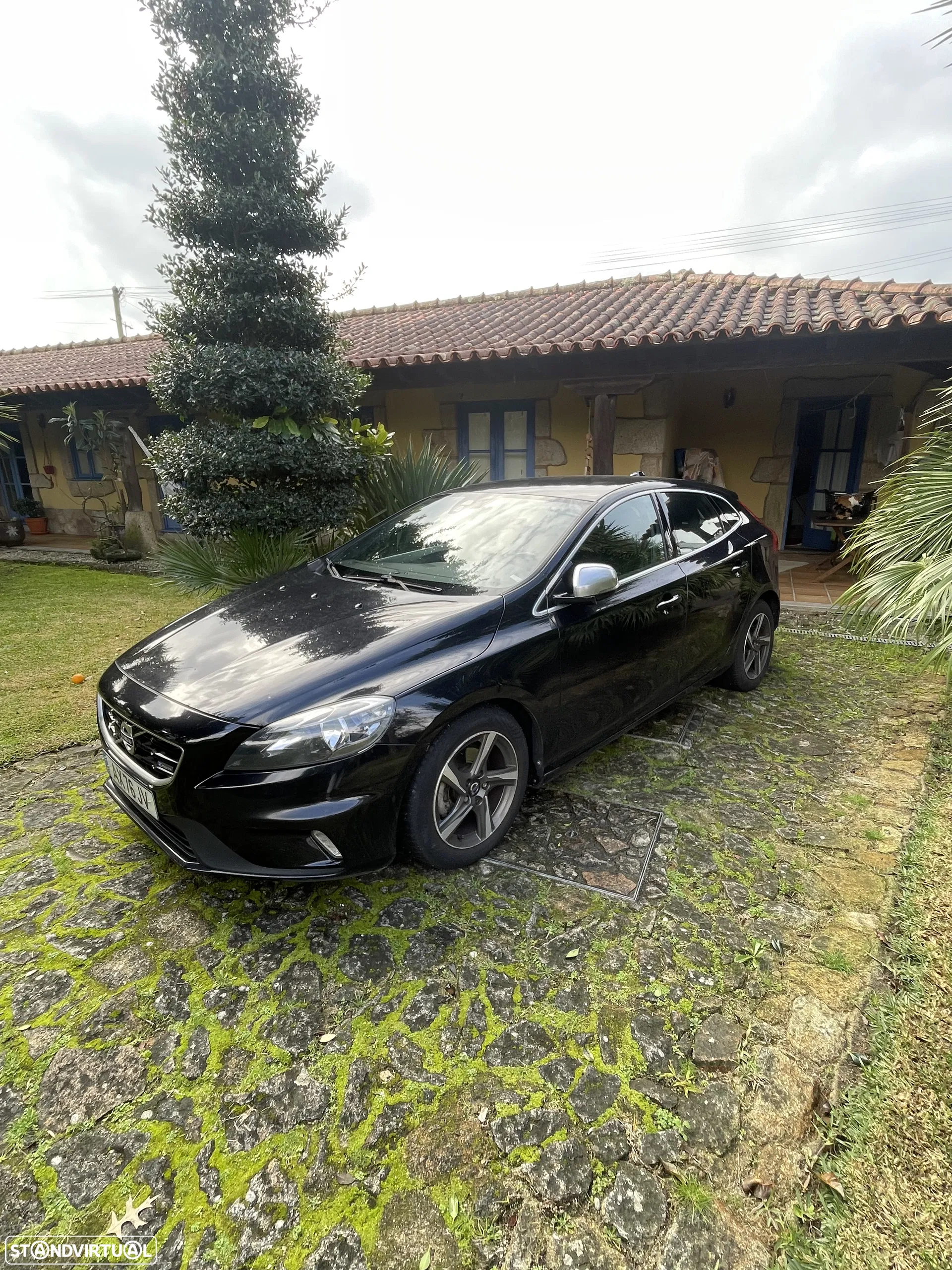 Volvo V40 D2 R Design