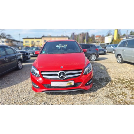 MERCEDES-BENZ B180 1.4D, 2017 rok
