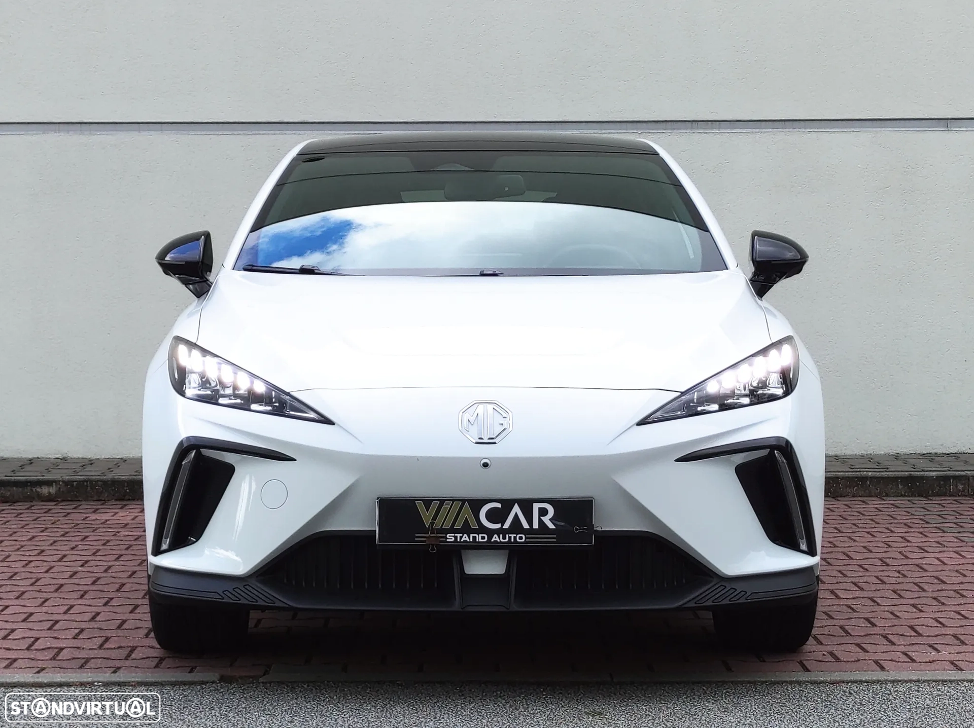 MG MG4 77 kWh Extended Range Luxury