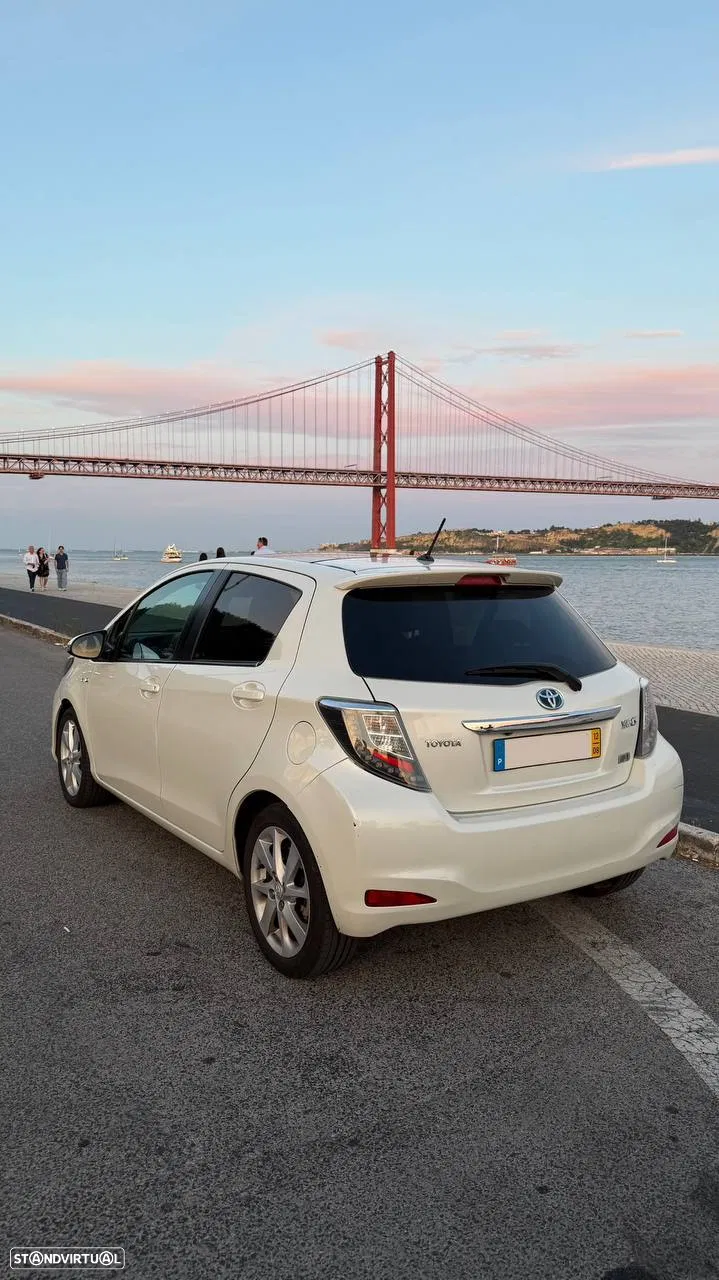 Toyota Yaris 1.5 HSD Comfort +P.Style+Navi
