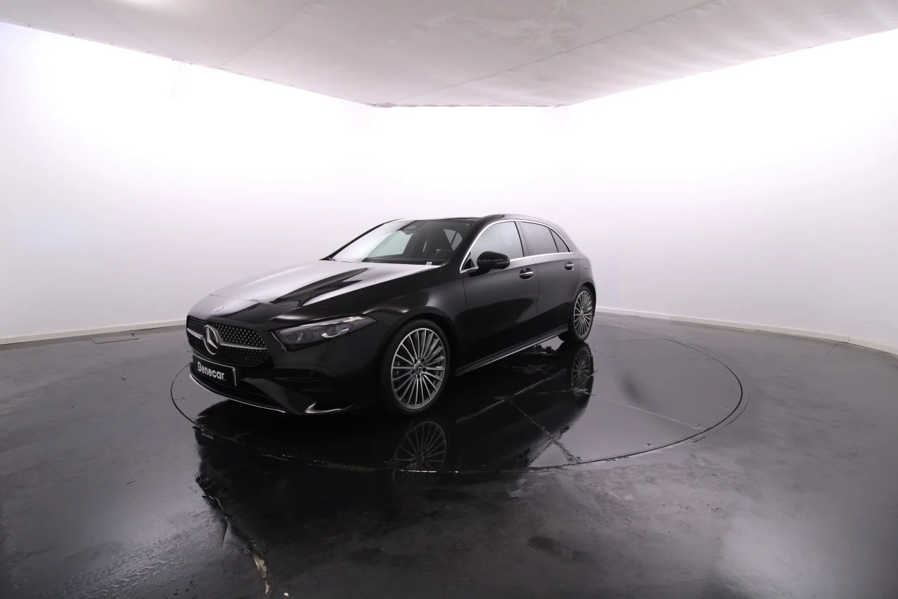 Mercedes-Benz Classe A - 180 d AMG Advanced Plus Cx. Aut. GPS / Vidros Escurecidos / LED / JLL19