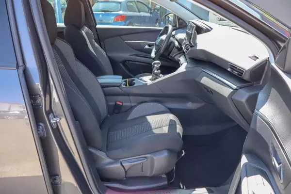 Peugeot 3008 2021 1.5 BlueHDi Active Pack