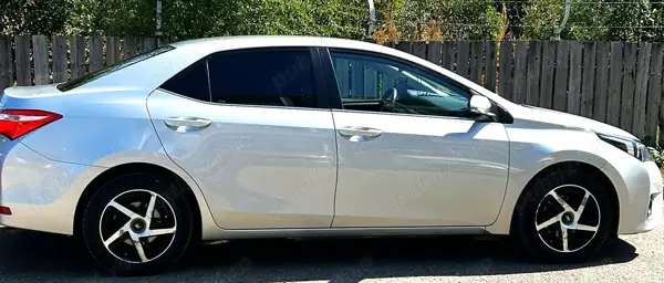 Toyota Corolla 1.6 Valvematic CVT - 2016