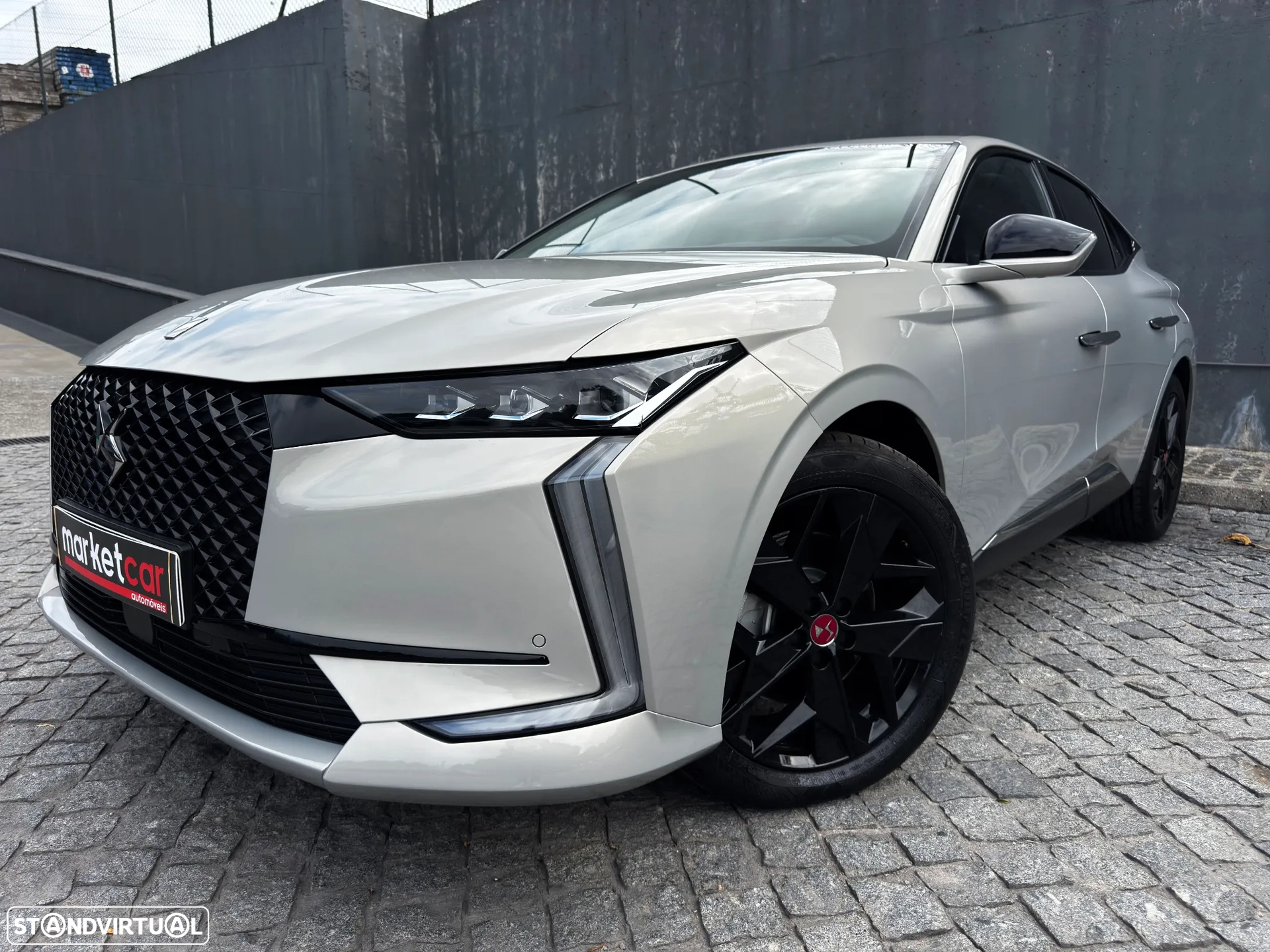 DS DS4 E-TENSE 225 PERFORMANCE LINE+