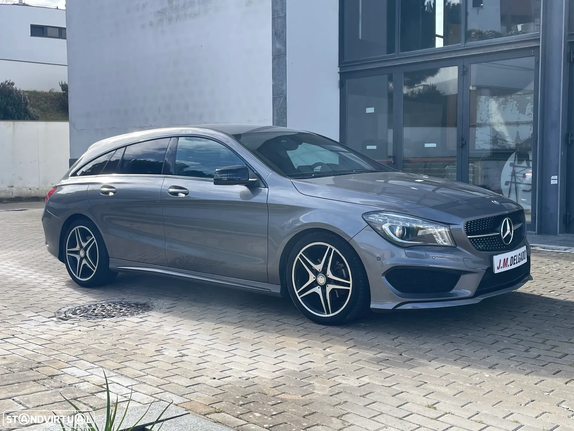 Mercedes-Benz CLA 180 d Shooting Brake AMG Line