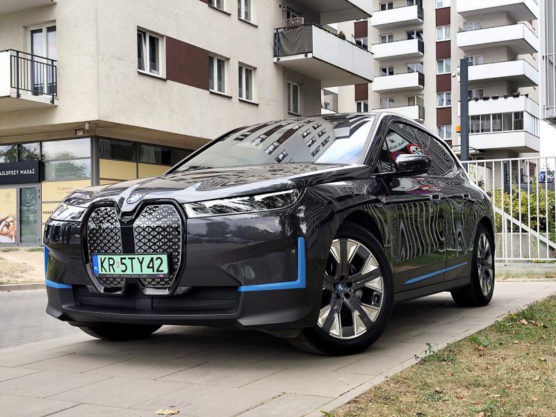 BMW IX 2021