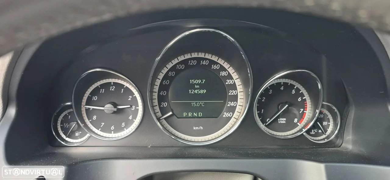 Mercedes-Benz E 250 CGI Elegance BlueEfficiency