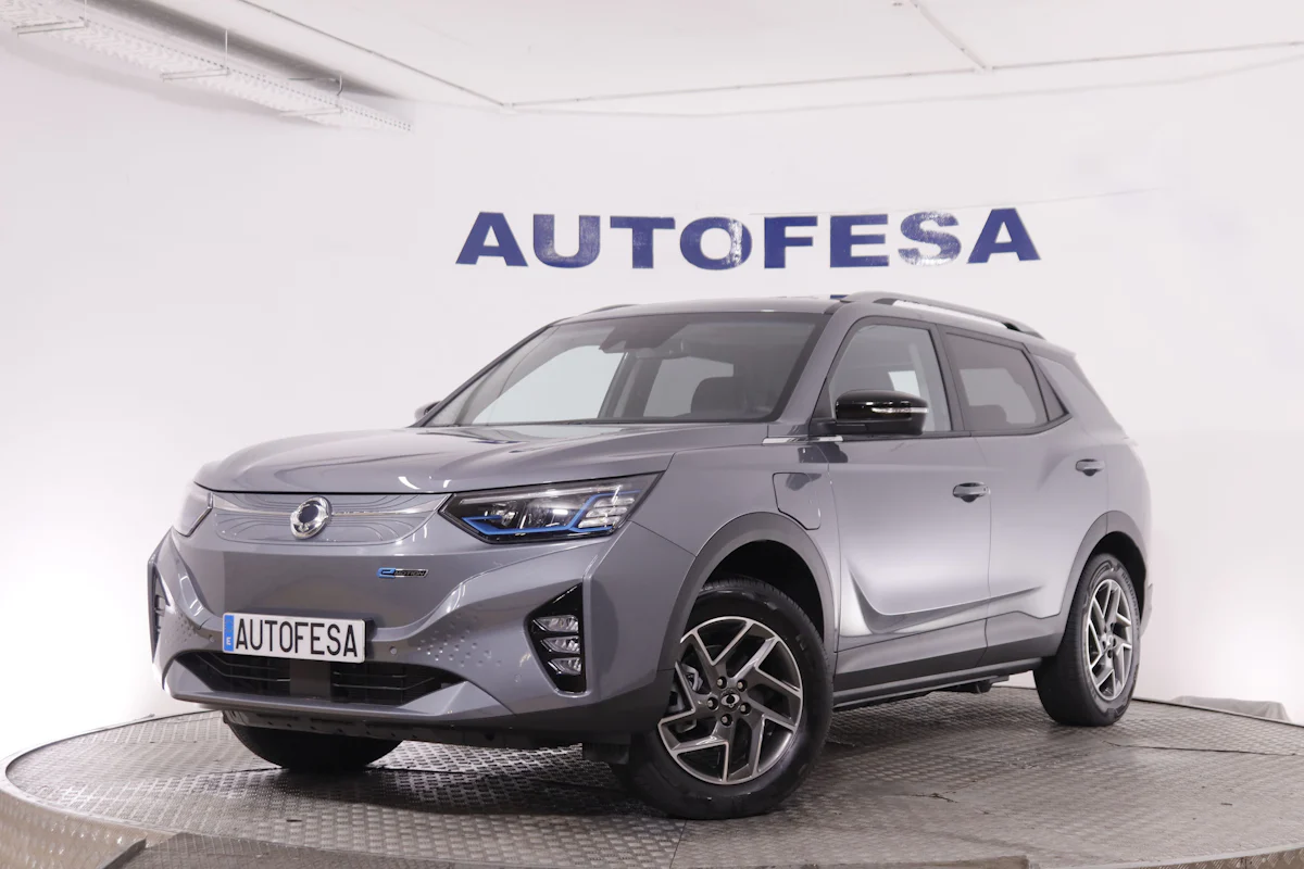 Ssangyong Korando ELECTRICO MOTION LIMITED AUTO 190CV 5P A ESTRENAR GARANTIA HASTA 2030 # IVA DEDUCIBLE, TECHO ELECTRICO