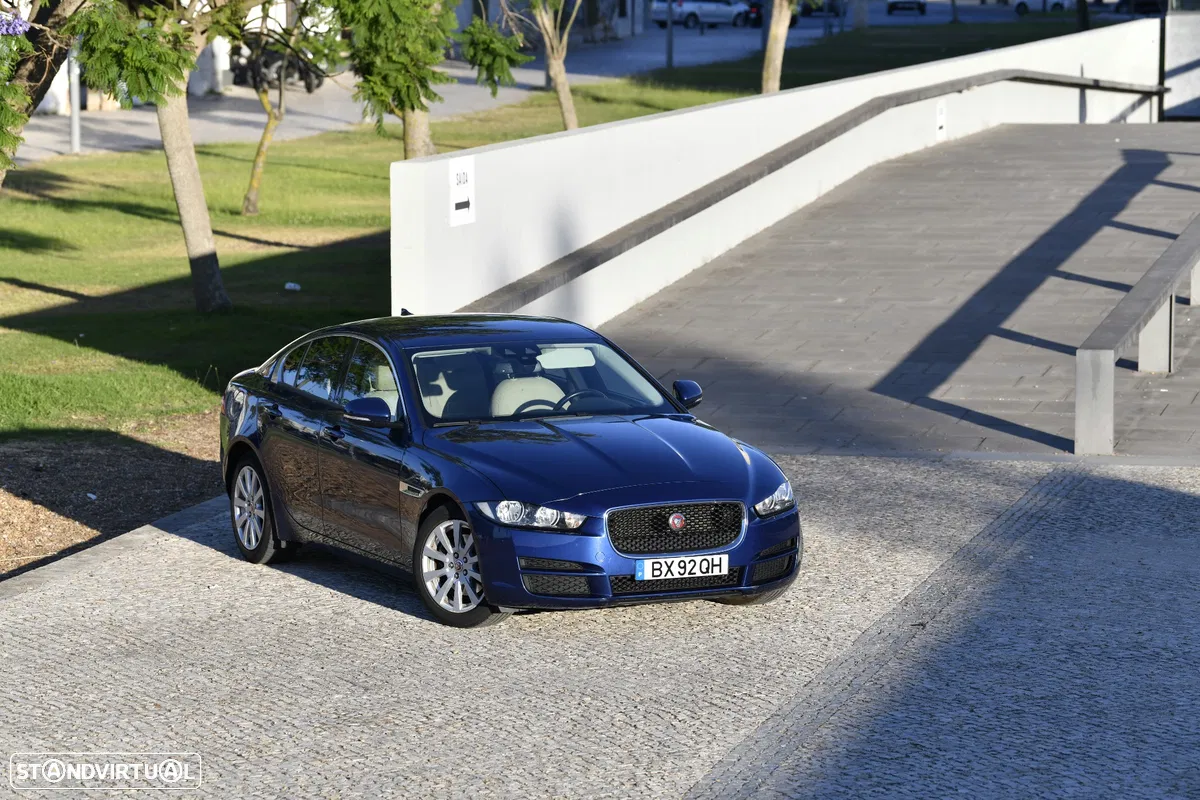 Jaguar XE 20d Aut. Portfolio