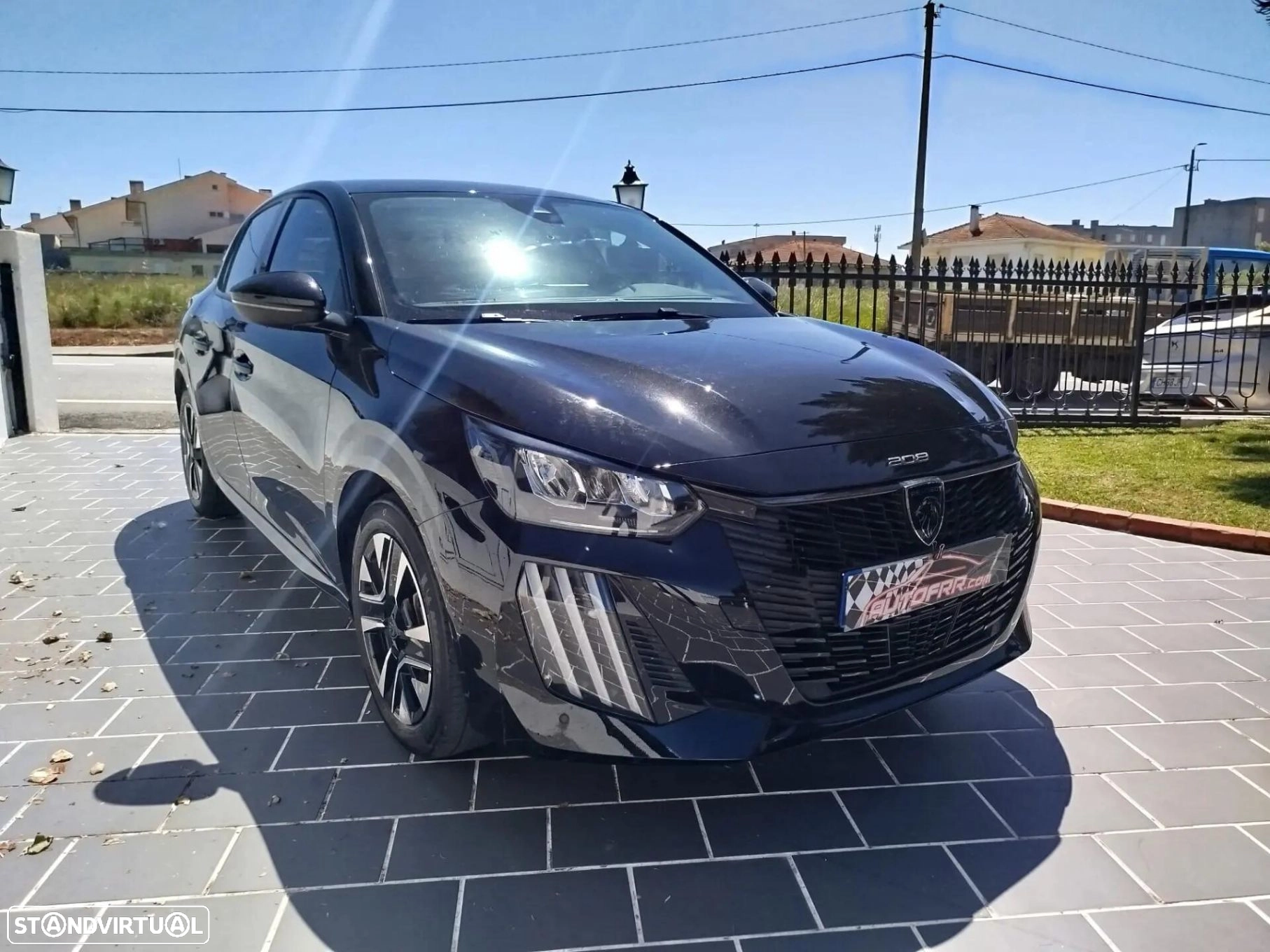Peugeot 208 TURBO 100 Allure